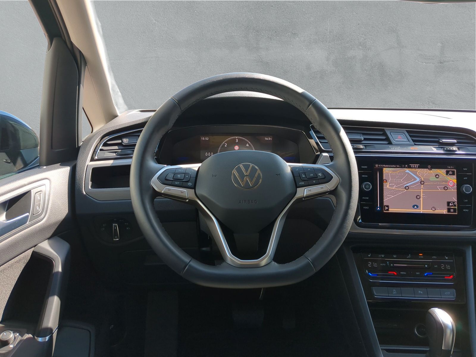 Fahrzeugabbildung Volkswagen Touran 2.0 TDI DSG AHK elek. Heckkl. SHZ