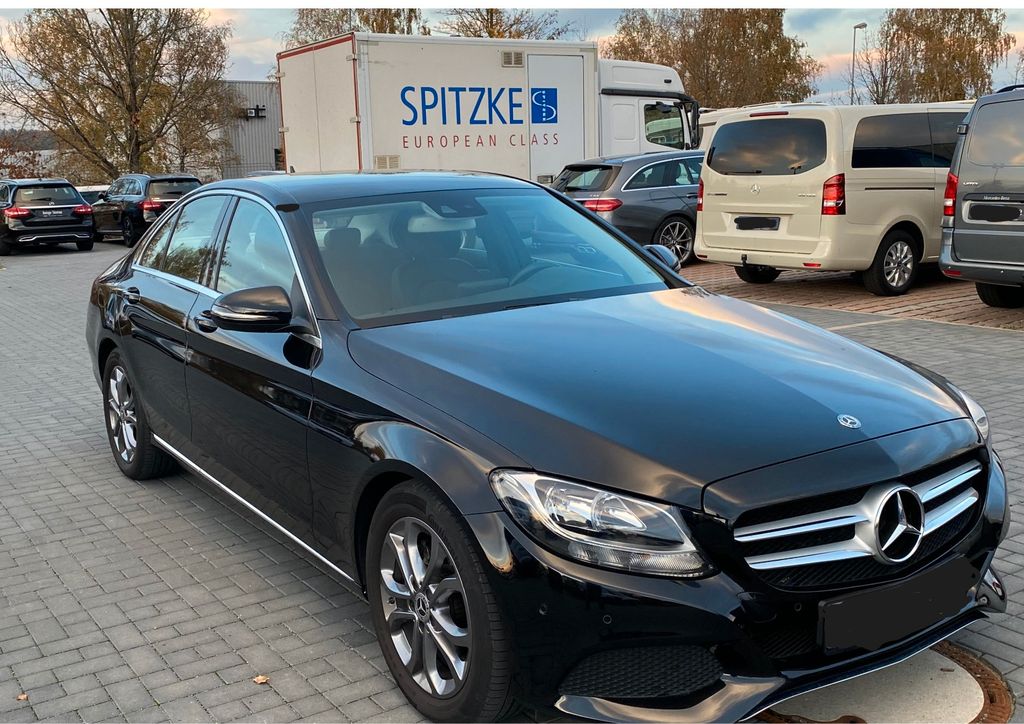 Image of Mercedes-Benz C 220