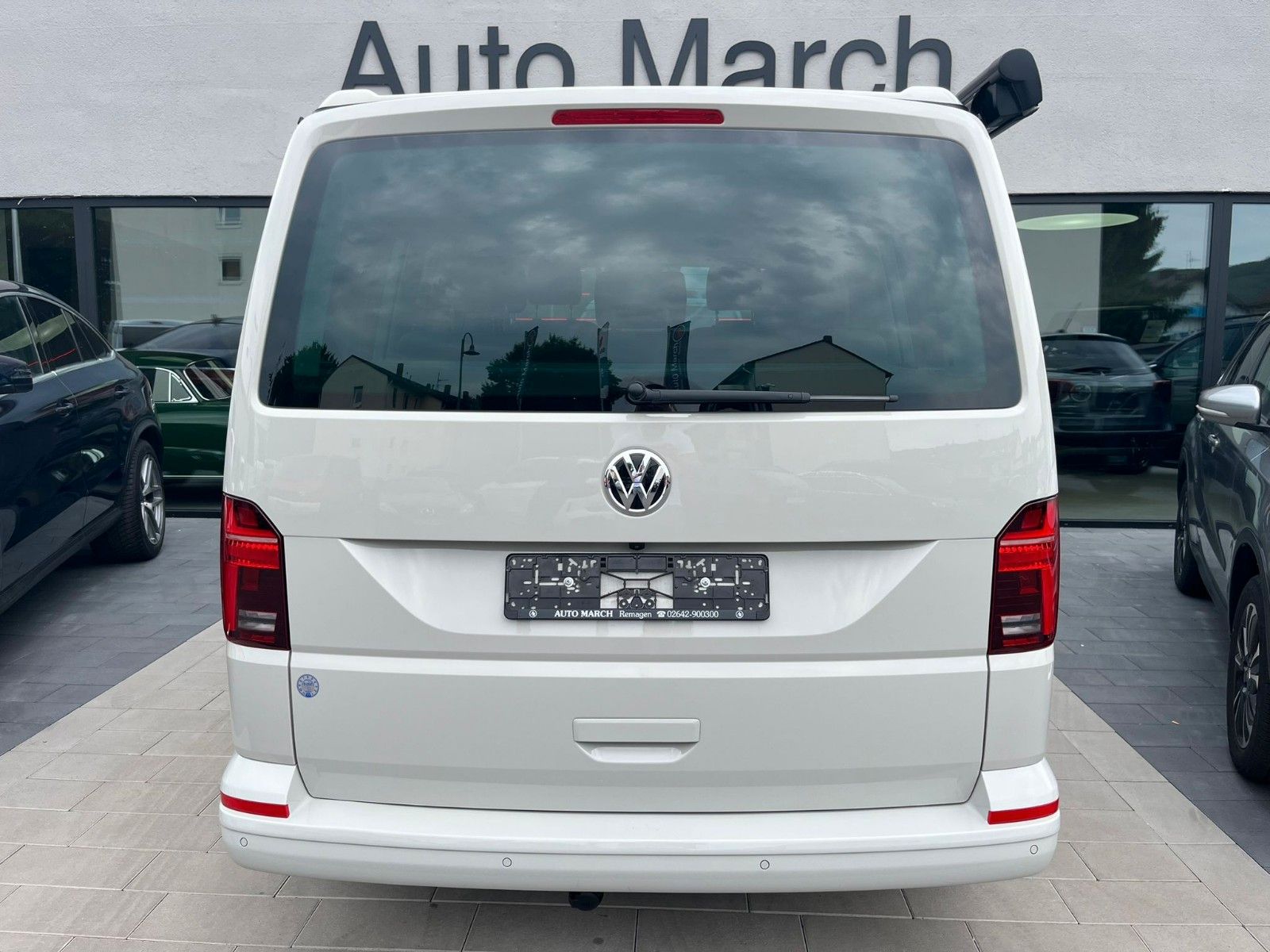 Fahrzeugabbildung Volkswagen T6 California 2.0TDI 4Motion Beach Camper