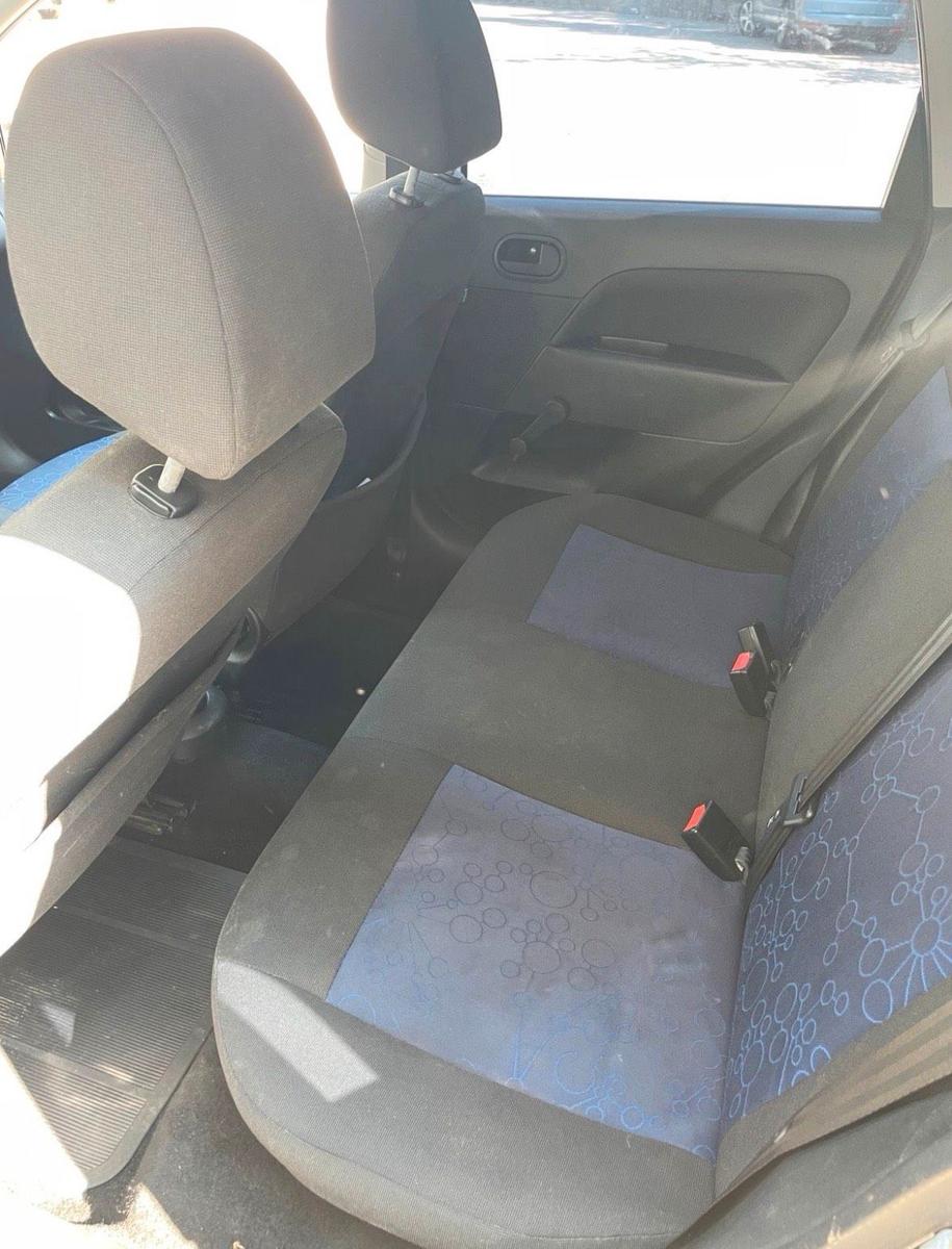 Ford Fiesta 2007 — photo 12