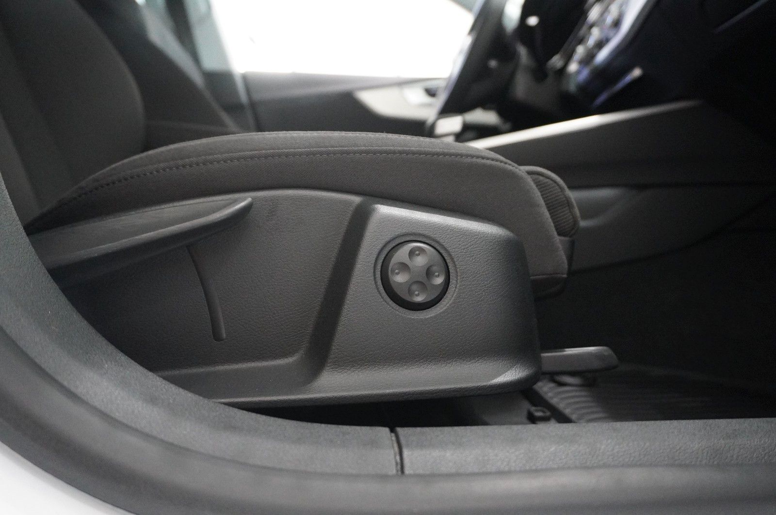 Fahrzeugabbildung Audi A5 Sportback 45 TFSI QUTTRO NAVI/MATRIX/KAMERA