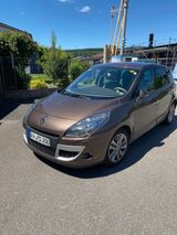 Renault Scenic Luxe 2.0 16V 140 CVT Luxe - Renault Scenic aus 2010