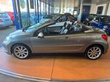 Peugeot 207 CC Cabrio-Coupe Roland Garros - Peugeot 207 mit Benzin-Antrieb: Cabrio, Garros Roland