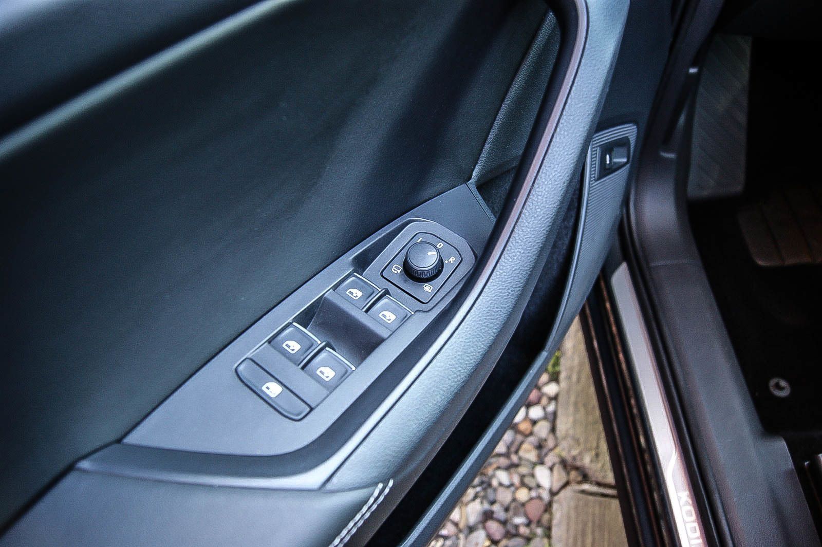 Fahrzeugabbildung SKODA Kodiaq 15TSI  STYLE 7-SITZER KAMERA NAVI LED ACC