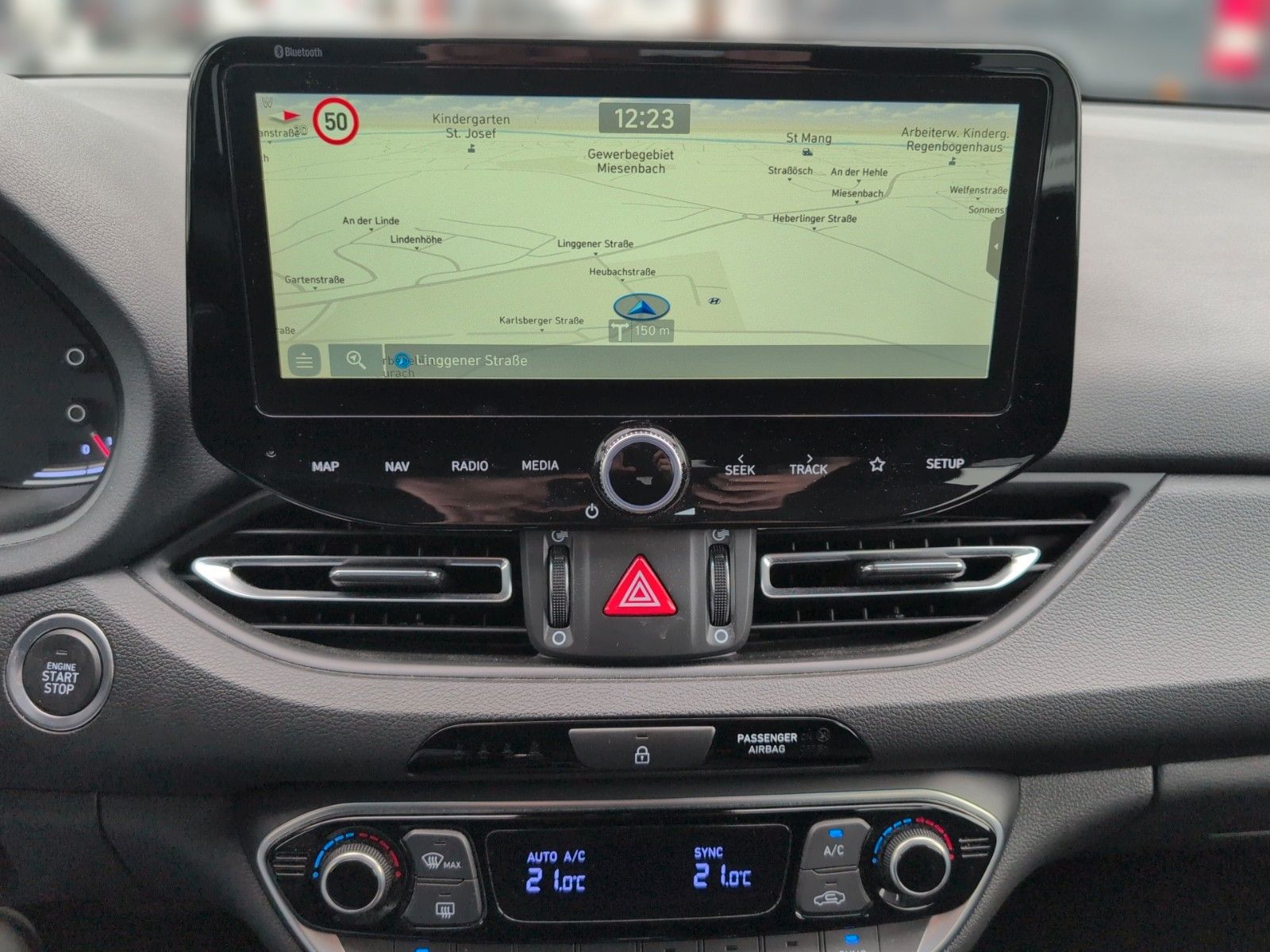 Fahrzeugabbildung Hyundai i30 KOMBI 1.5T 7DCT EDITION 30+ GARANTIE9/28 1HD