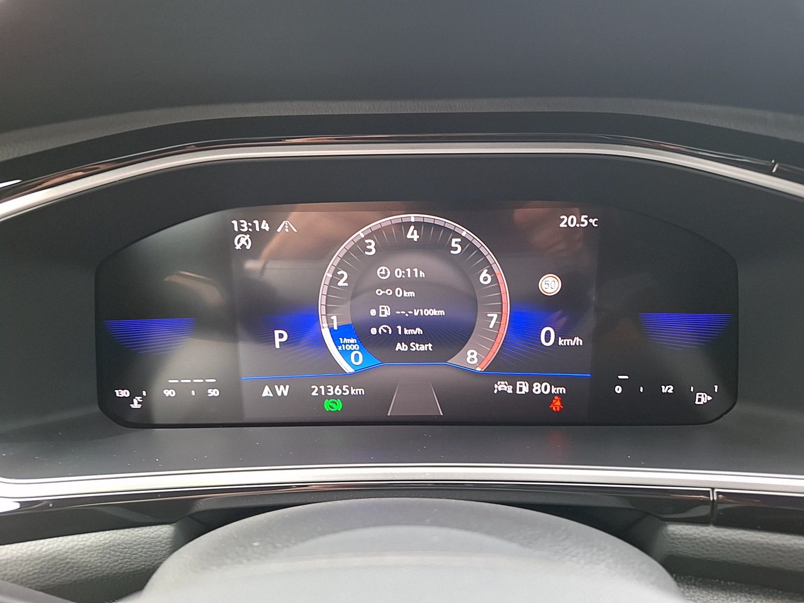 Fahrzeugabbildung Volkswagen T-Roc TSI R-Line DSG Matrix Navi AID ACC Park-As