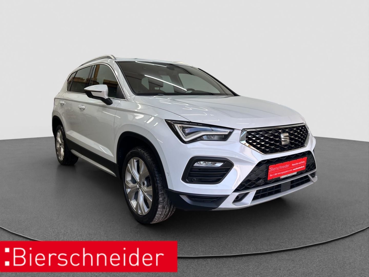Seat Ateca 2.0 TDI DSG Xperience AHK PANO CAM RFK imagem 3