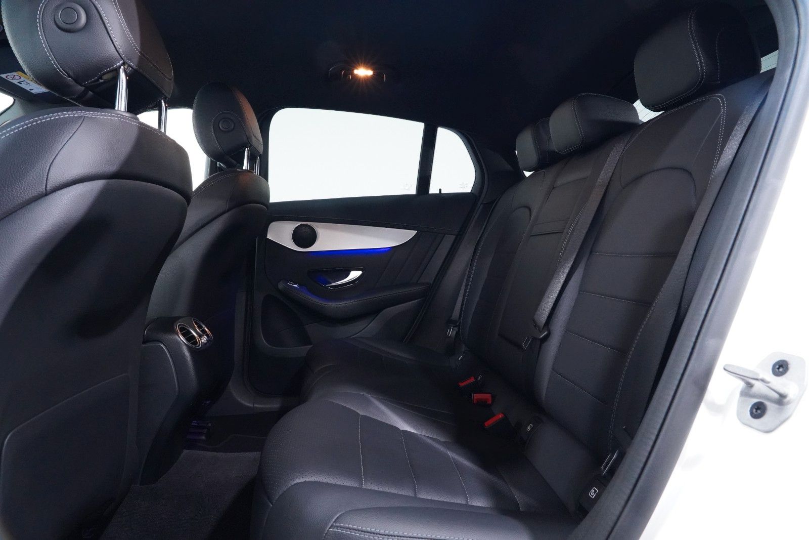 Mercedes-Benz GLC 300 de 4M Coupé 3xAMG/MBEAM/9G/MEMORY/SOUND foto 23