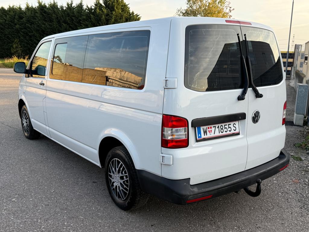 Volkswagen T5 Kombi