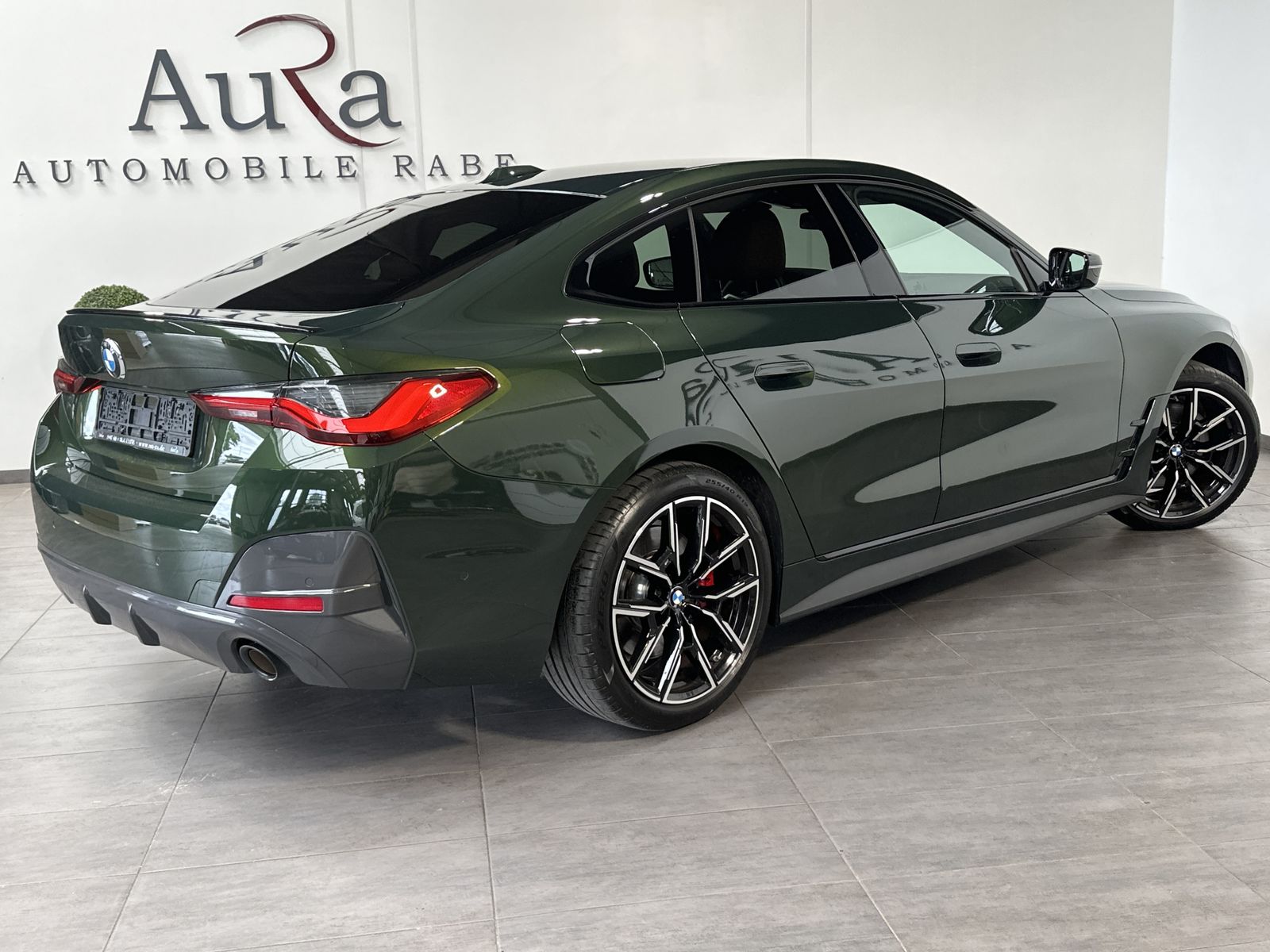 Fahrzeugabbildung BMW 420i Gran Coupé M-Sport NAV+LED+HIFI+19ZOLL+1HD