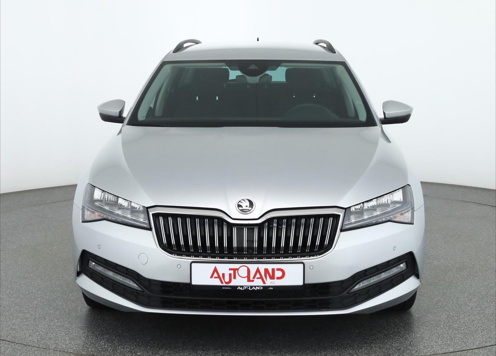 Skoda Superb Combi 2.0 TDI DSG Standheizung ACC 360°