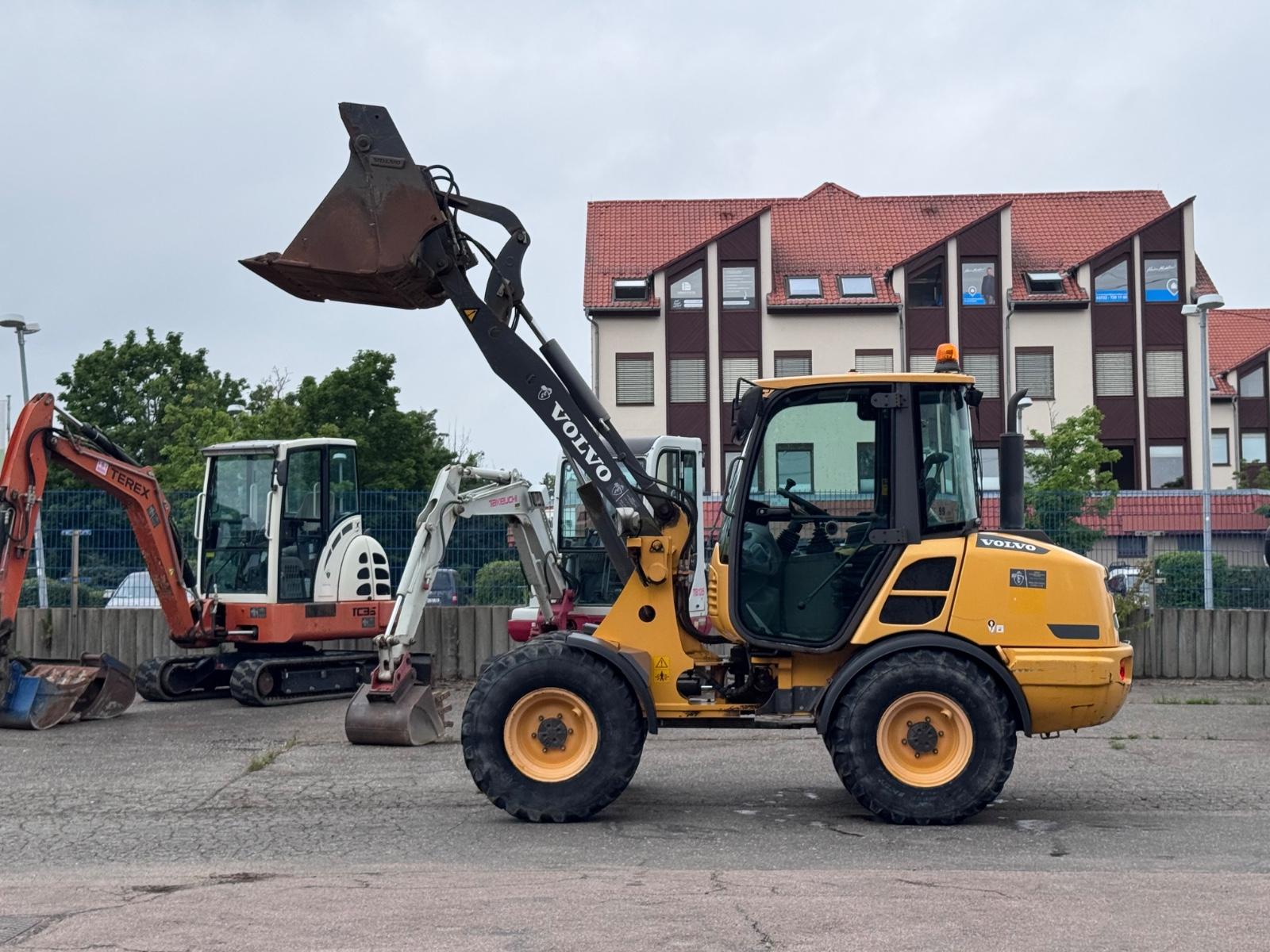 Volvo L25F , L 25 Radlader, PG, 4- in 1 ,L 30