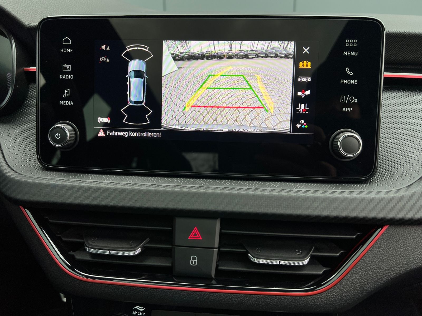 Fahrzeugabbildung SKODA Kamiq Monte Carlo 1.5 TSI DSG *Garantie, LED, AH