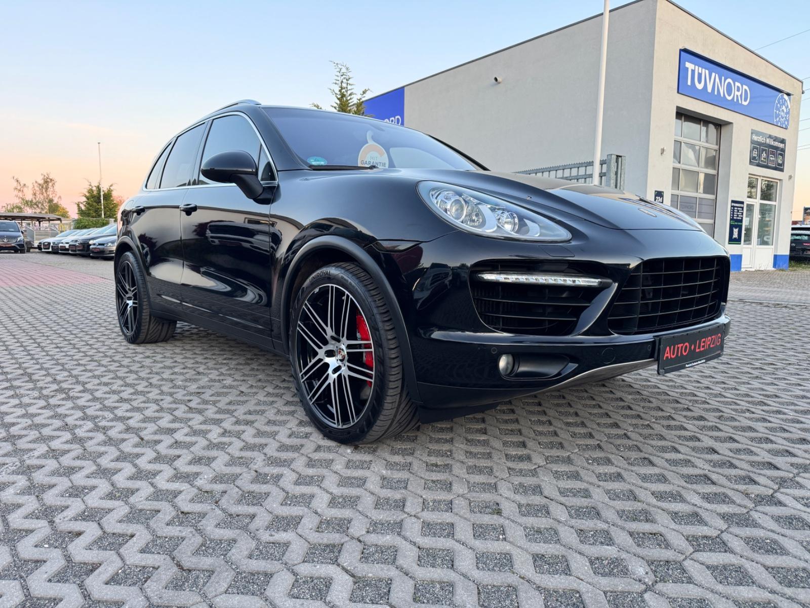PORSCHE CAYENNE TURBO