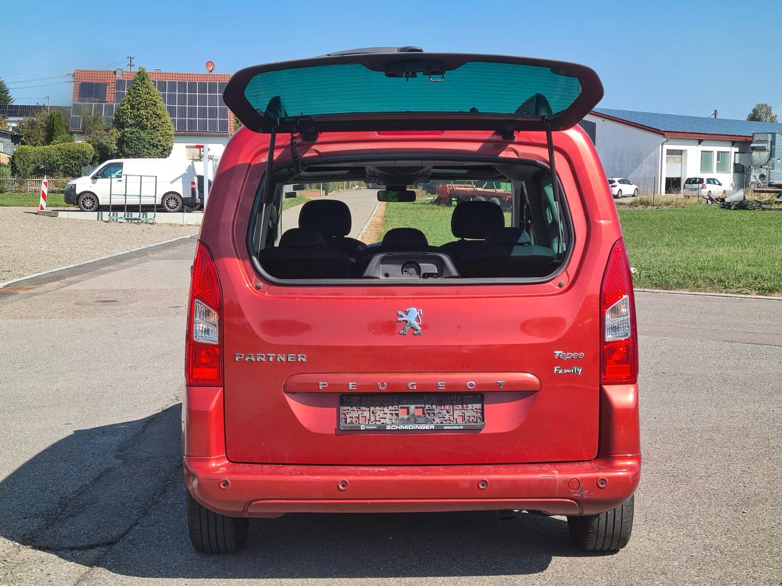 Peugeot Partner Tepee Family Klima 8fach Pano ZR neu