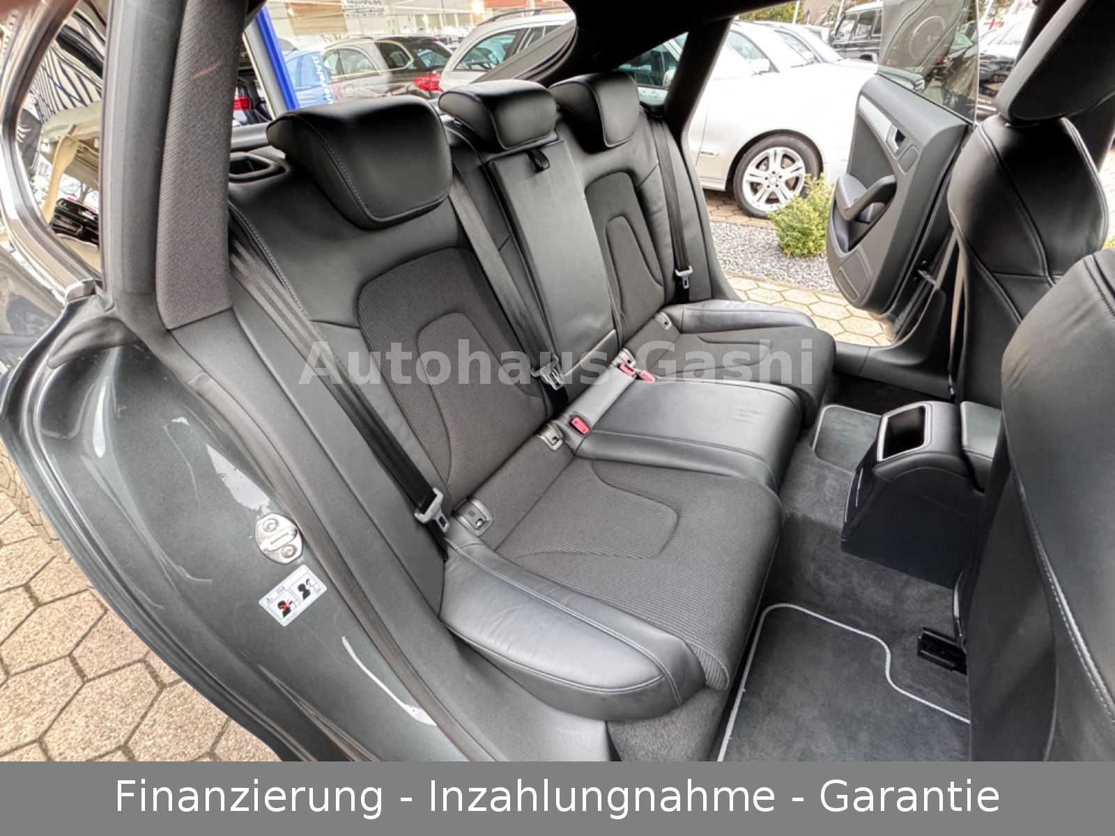 Fahrzeugabbildung Audi A5 Sportback 1.8 TFSI*1.HD*S-Line*Navi*Xenon*PDC