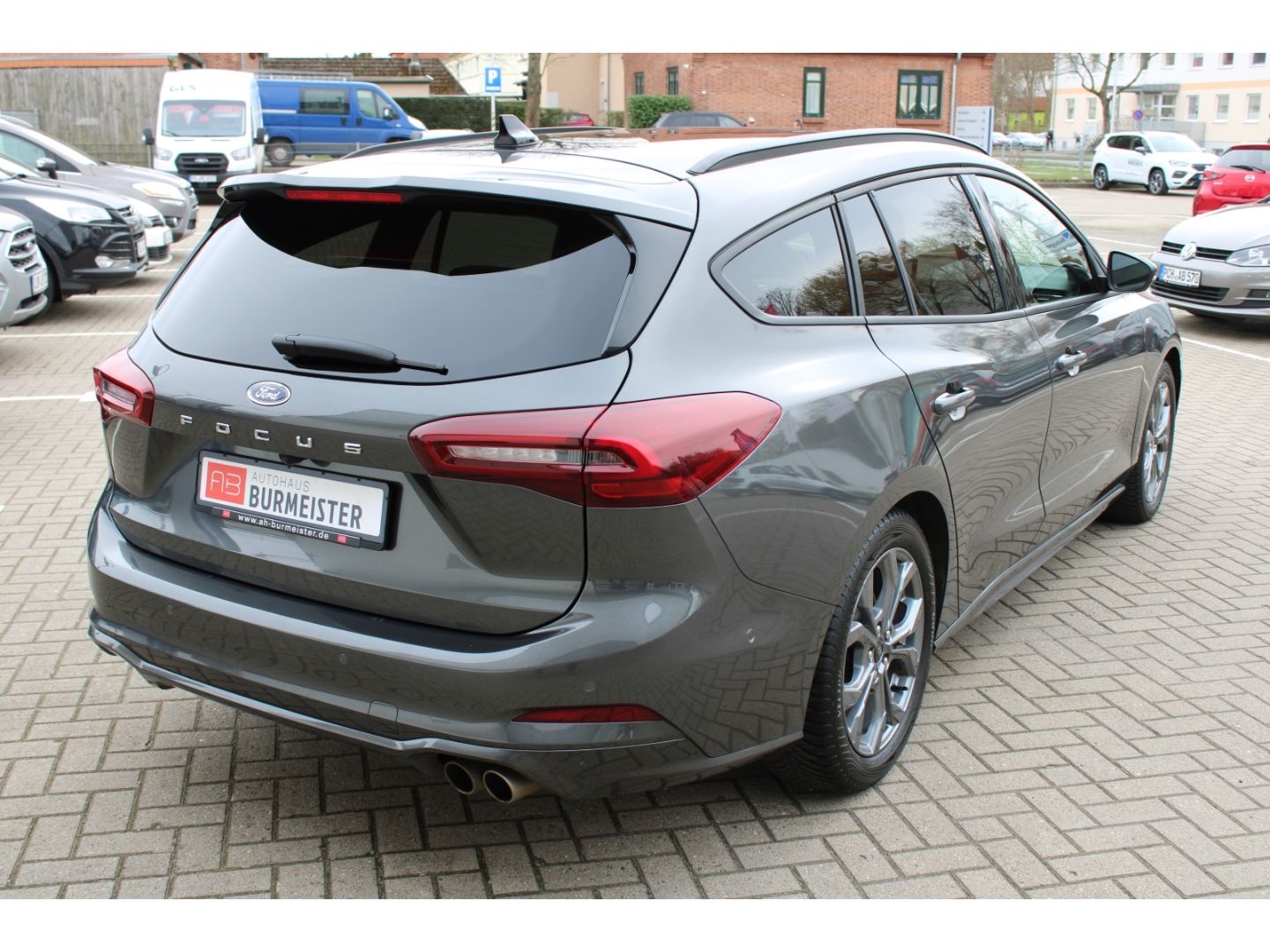 Fahrzeugabbildung Ford Focus Turnier ST-Line X 1.0 EcoBoost ACC LED B&O