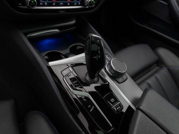 Fahrzeugabbildung BMW 540d xDr Tour M Sport Pano HUD AHK ACC 360°