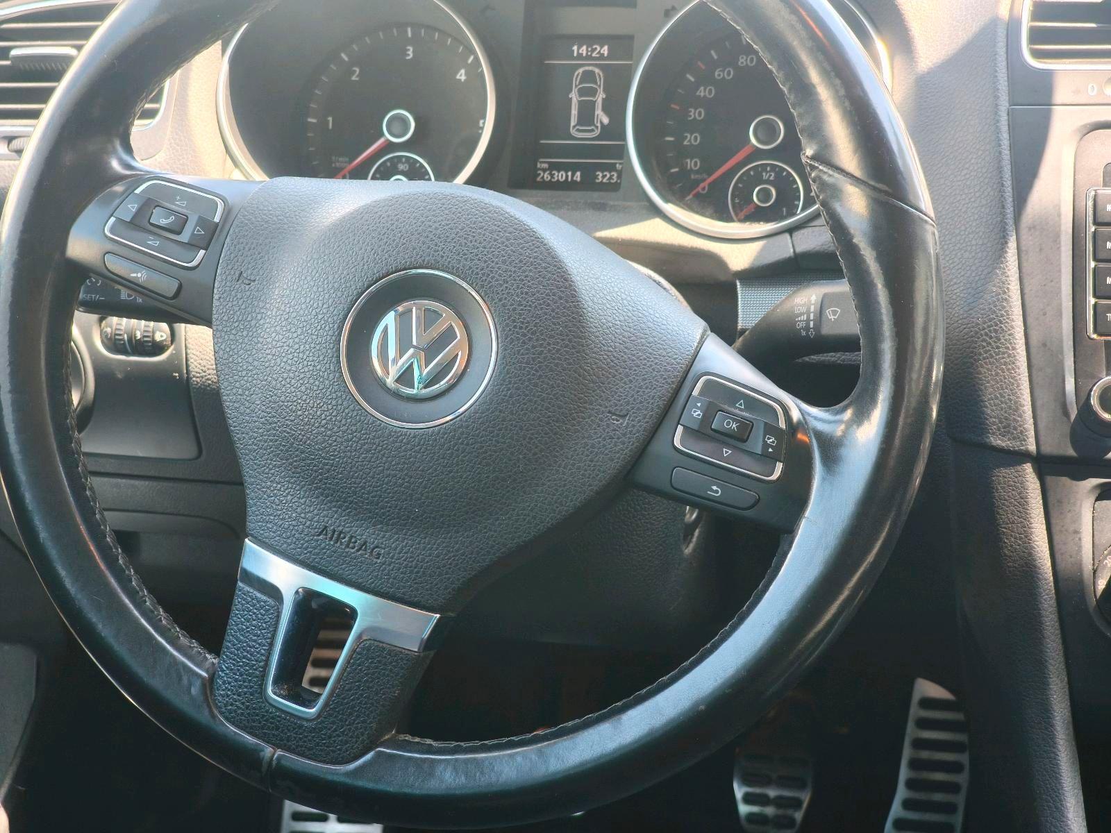 Volkswagen Golf 2011 — photo 12