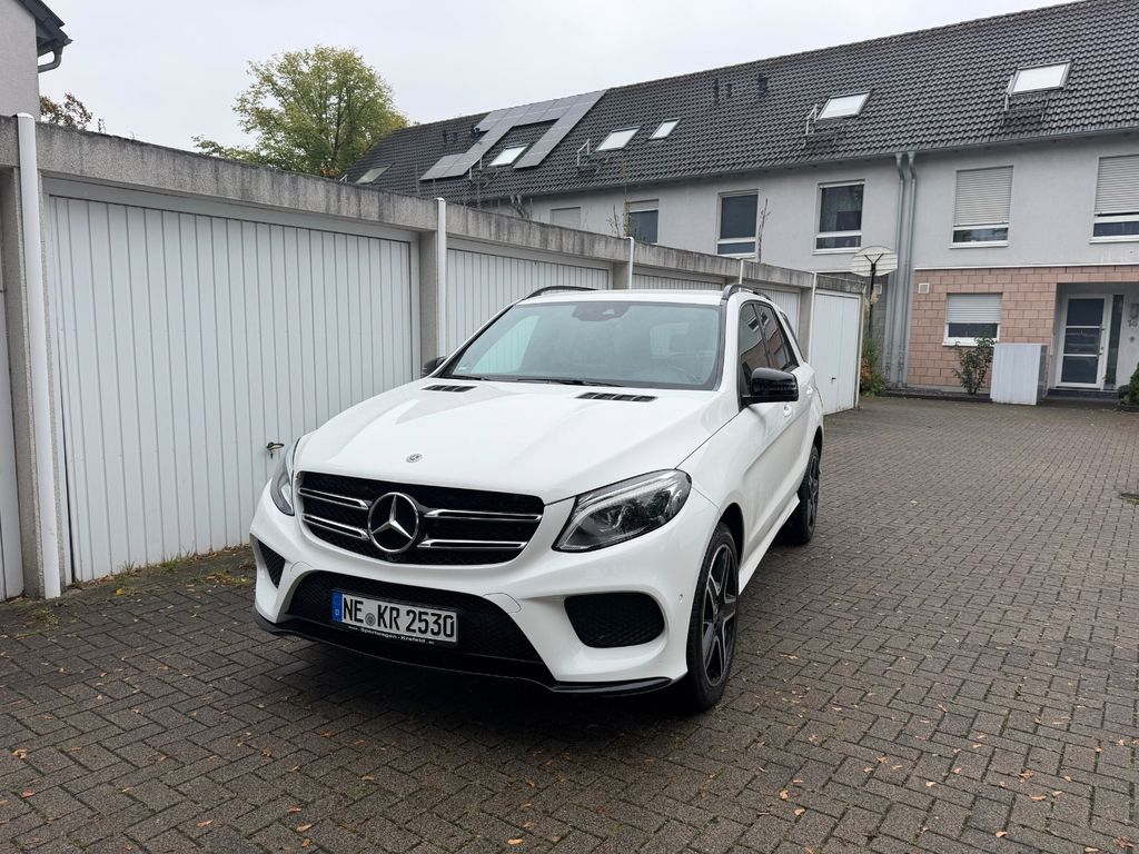 Image of Mercedes-Benz GLE 400