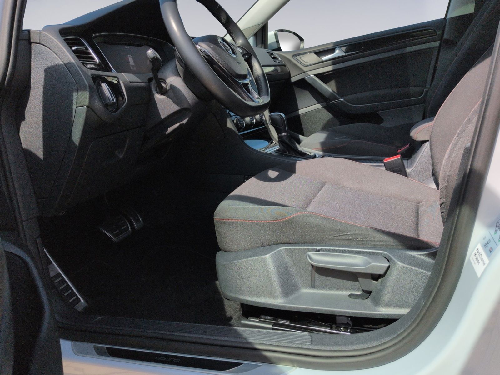 Golf Variant 1.4 TSI DSG Sound PANO+AHK+DYNAUDIO