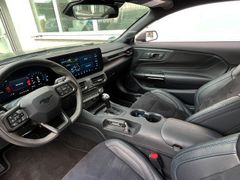 FORD Mustang Fastback Dark Horse V8 507PS  AT