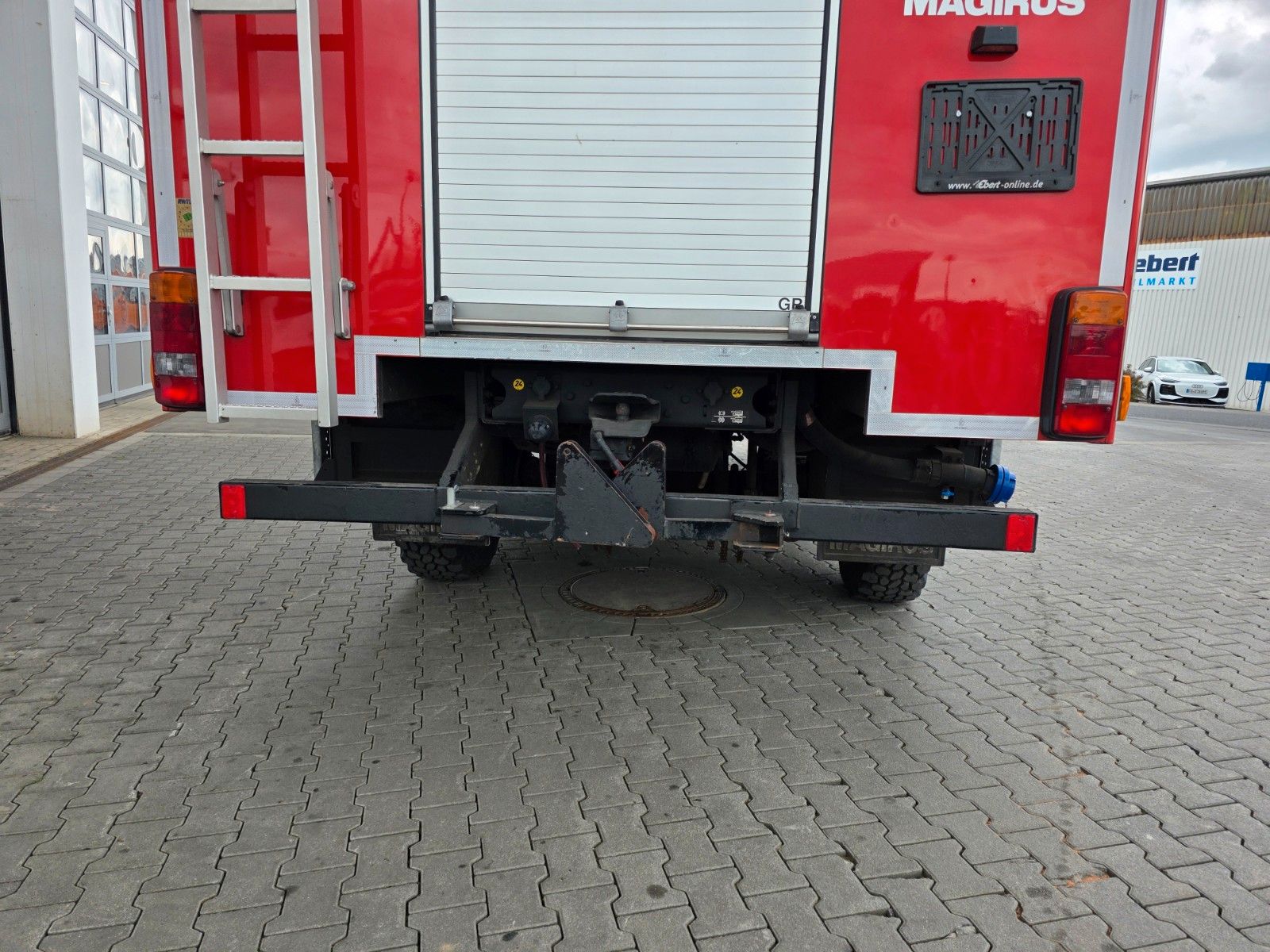 Fahrzeugabbildung Iveco EuroFire Tector FF100EW21 4x4 LF8 Löschfahrzeug