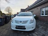 Toyota Avensis Combi 2.0 D-4D KAMERA NAVI - gebrauchte Toyota Avensis aus dem Jahr 2011