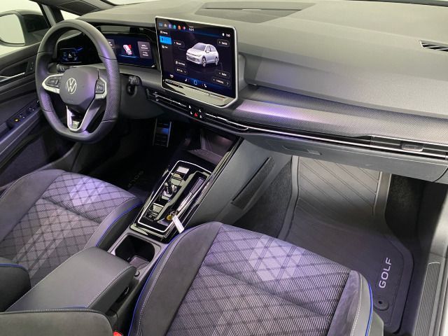 Golf Variant R-Line 1.5 eTSI DSG AHK+MATRIX+NAVI