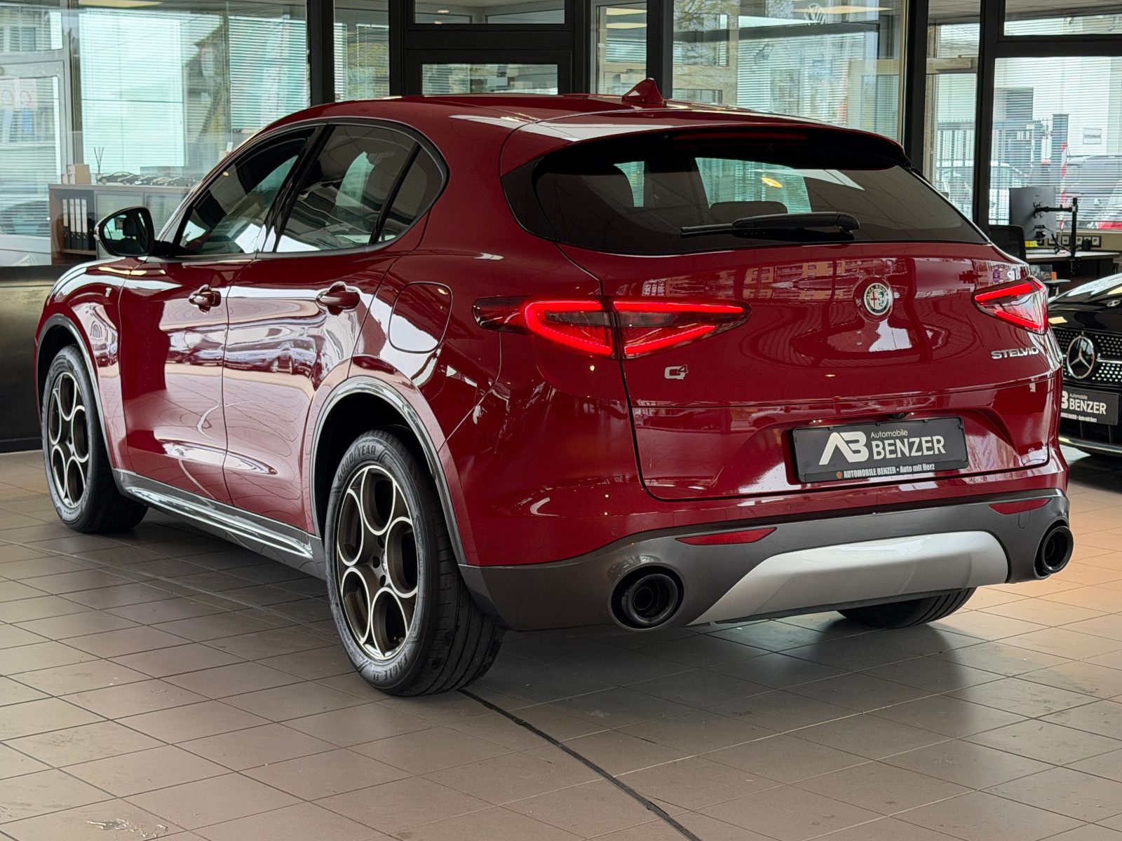 Fahrzeugabbildung Alfa Romeo Stelvio Ti Q4/MEMORY/ACC/NAVI/KAMERA/SHZ/KLIMA