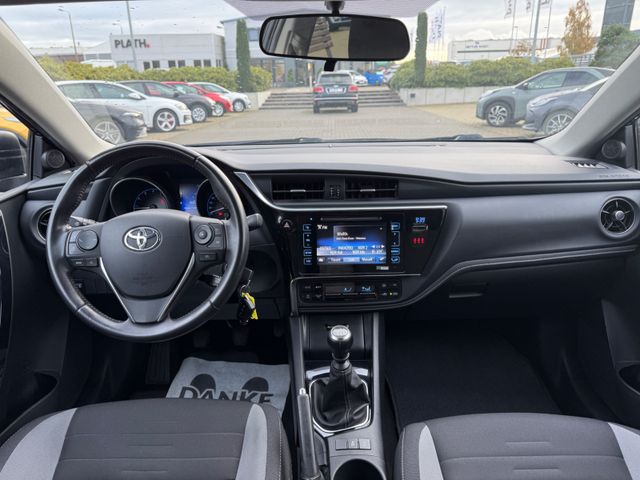 Toyota Auris  Touring Sports Design Edition