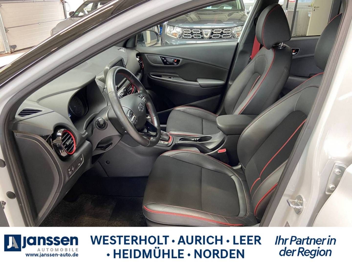 Fahrzeugabbildung Hyundai KONA (Farbappl. RED) Navigationspaket