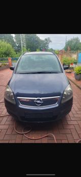 Opel Verkaufe ein Opel Zafira 1.9 - Opel Zafira mit Diesel-Antrieb: Kombi, 1.9