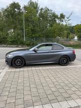 BMW M235i xDrive Steptronic Coupé - - BMW mit Benzin-Antrieb: Coupe, Grau