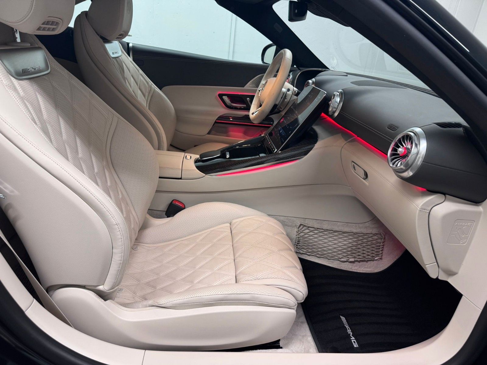Fahrzeugabbildung Mercedes-Benz SL 63 4MATIC+ *MANUFAKTUR*KERAMIK*NIGHT*