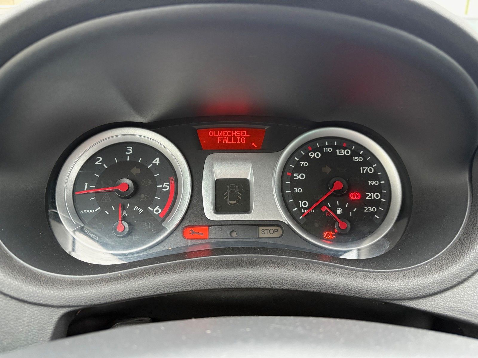 Fahrzeugabbildung Renault Clio III Exception 1.5 dCi Klima Leder TÜV 08/26