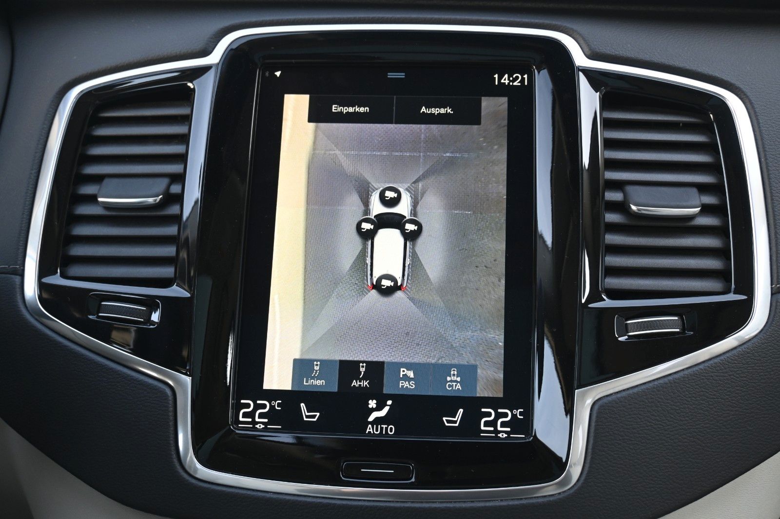 Fahrzeugabbildung Volvo XC90 T8 AWD Recharge Inscription*PANO*STHZ*B&W