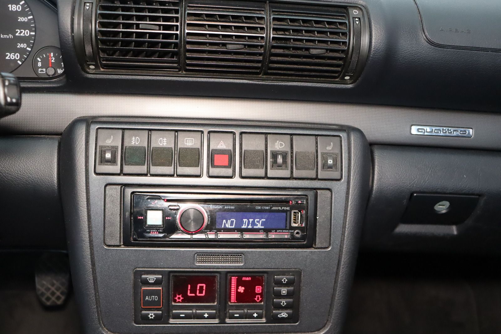 Fahrzeugabbildung Audi A4 2.8 Auto quattro * Klimaautom. * Sitzhzg. *