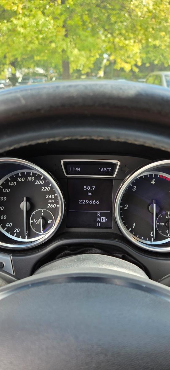 Mercedes-Benz ML 250 BlueTEC 4MATIC AMG Line