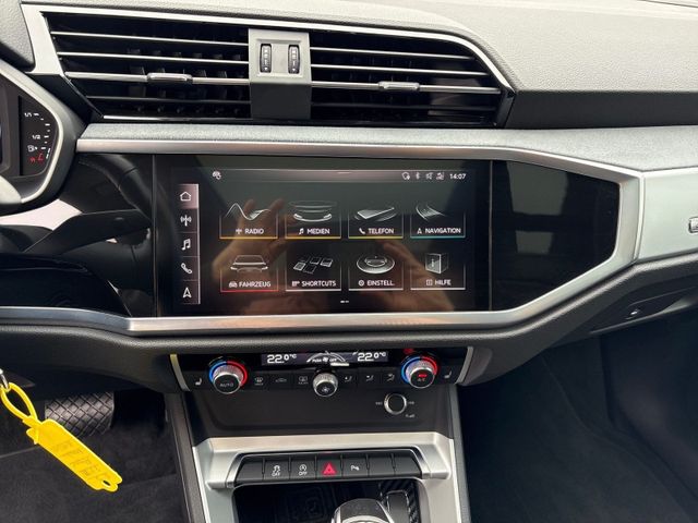 Q3 40 TFSI quattro advanced LED+PANO+STHZ+ACC+DC