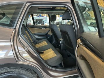 BMW X1 18 d xDrive *Navi*Pano*BiXenon*AHK*