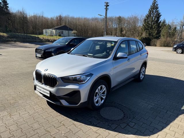 BMW X1 Baureihe sDrive 18 d Advantage+