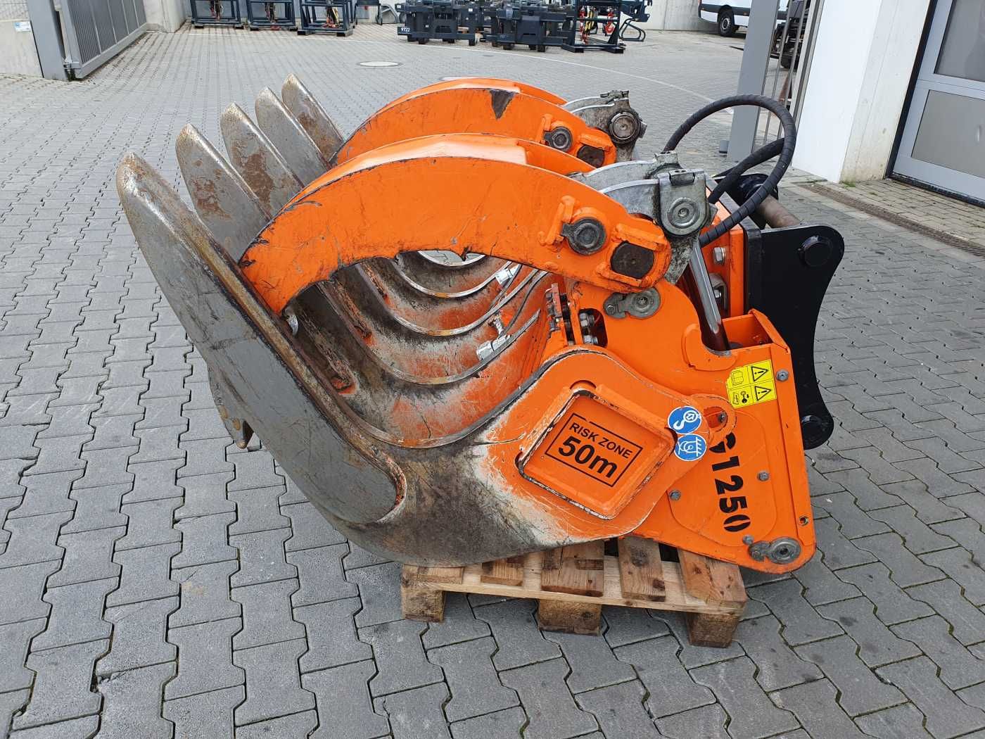 Fahrzeugabbildung Andere Westtech G1250 Roderechen Greifarme / S60 / 2021