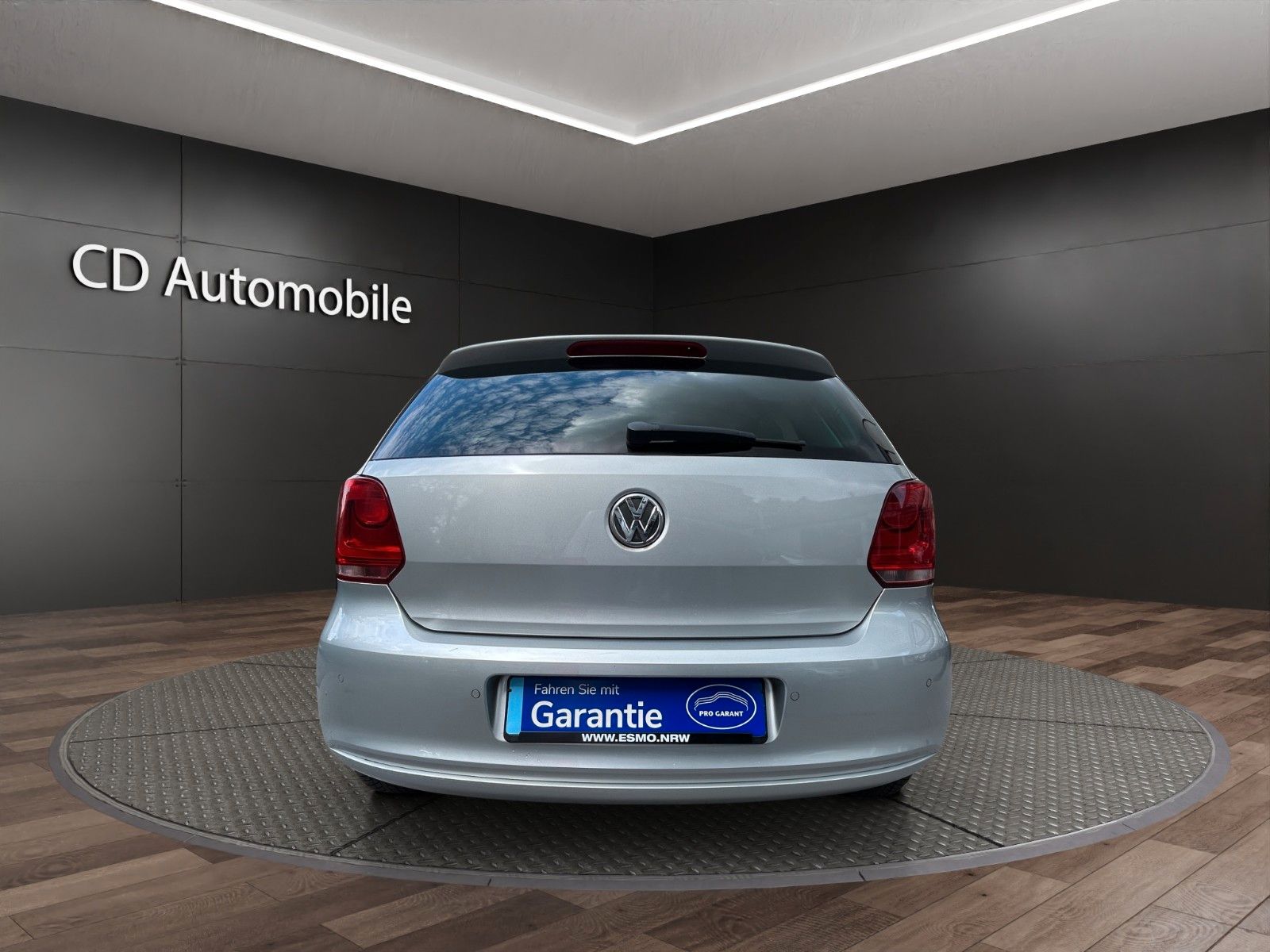 Fahrzeugabbildung Volkswagen Polo V Comfortline Klimaaut./Sitzheuzung/TÜV NEU