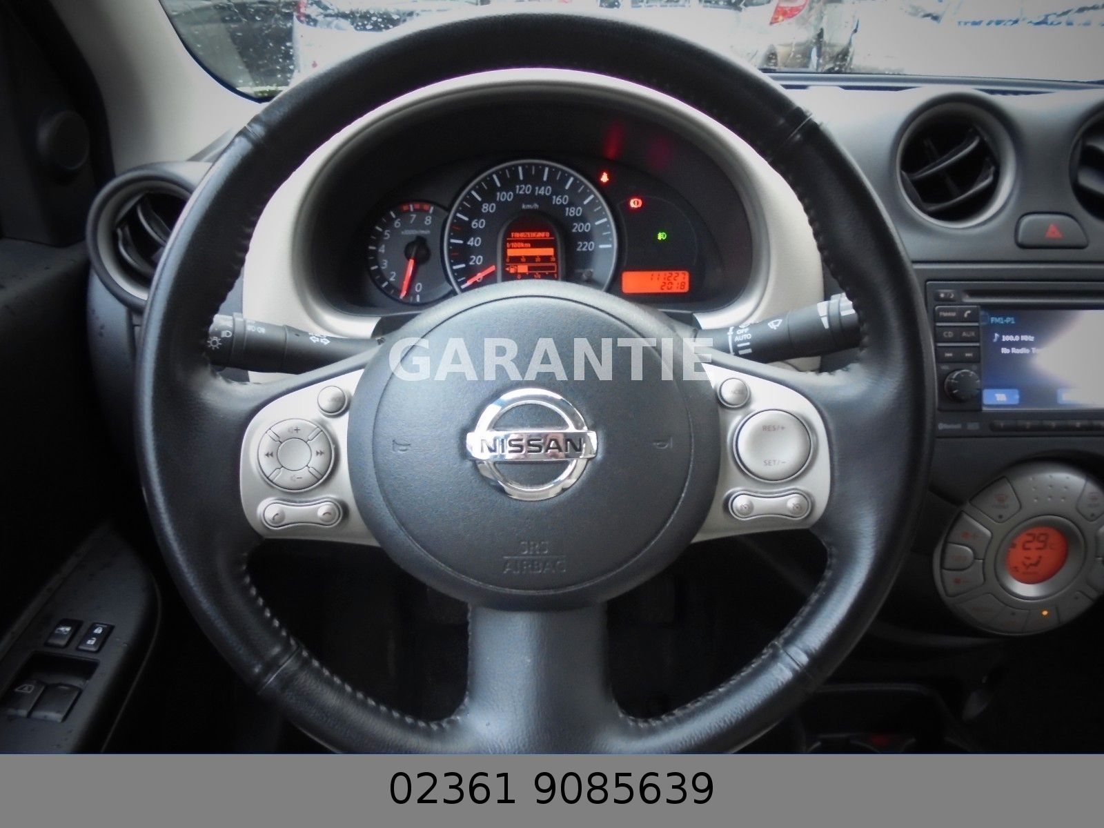 Fahrzeugabbildung Nissan Micra Tekna 1.2 Klimaaut./Shz/Panorama/2xPDC/
