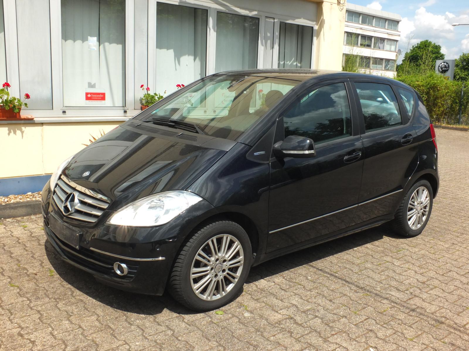 Mercedes-Benz A 160 ELEGANCE NAVI TEILLEDER PARCTRONIC SHZ