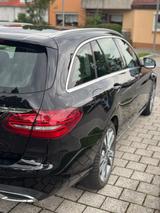 Mercedes-Benz TOP GEPFLEGT! C 220 d T Autom.  - Mercedes-Benz C 220 Gebrauchtwagen in Stuttgart