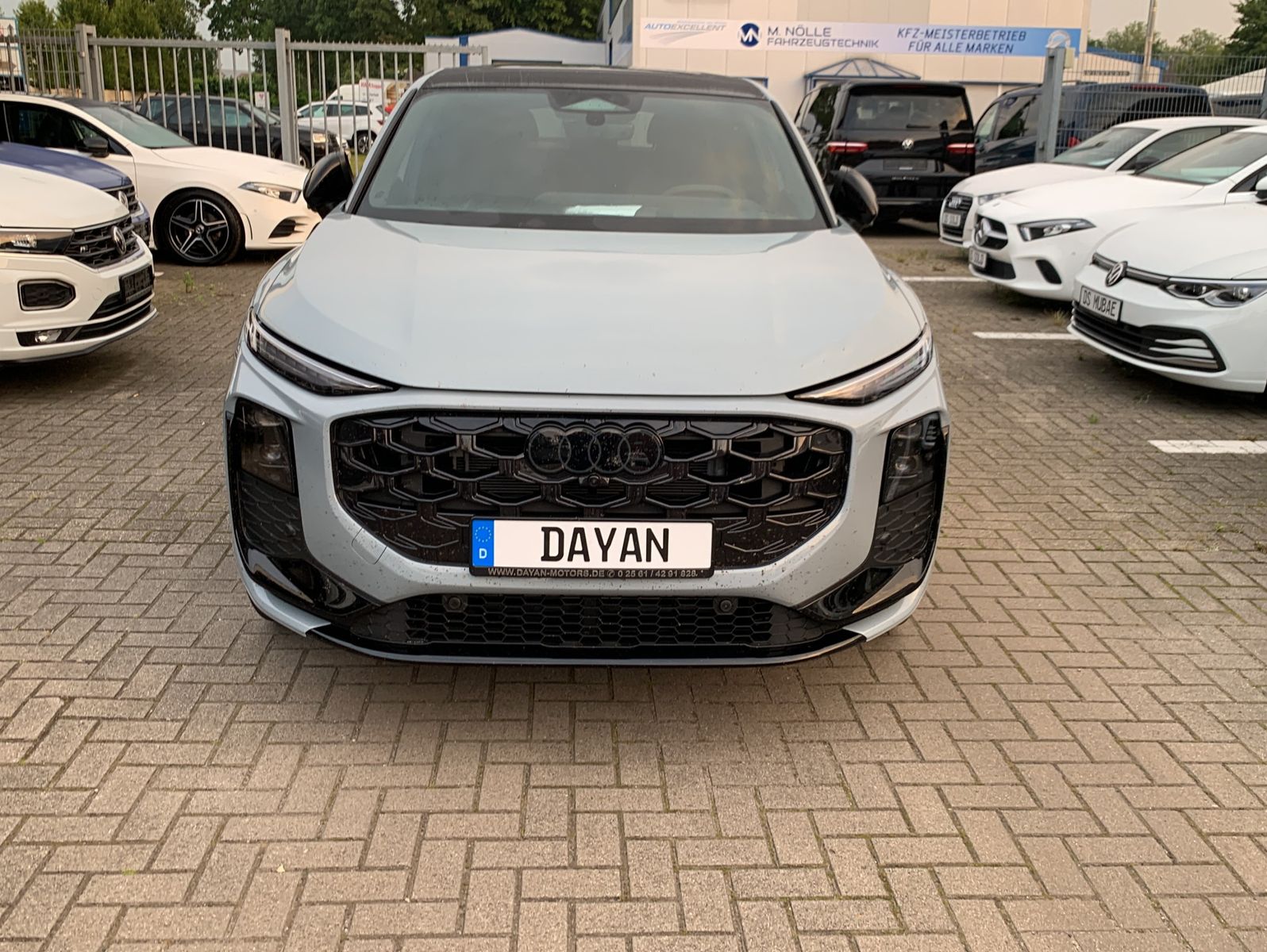 Audi Q3 Sportbacke-Hybrid S Line Tech Pro Memo foto 5