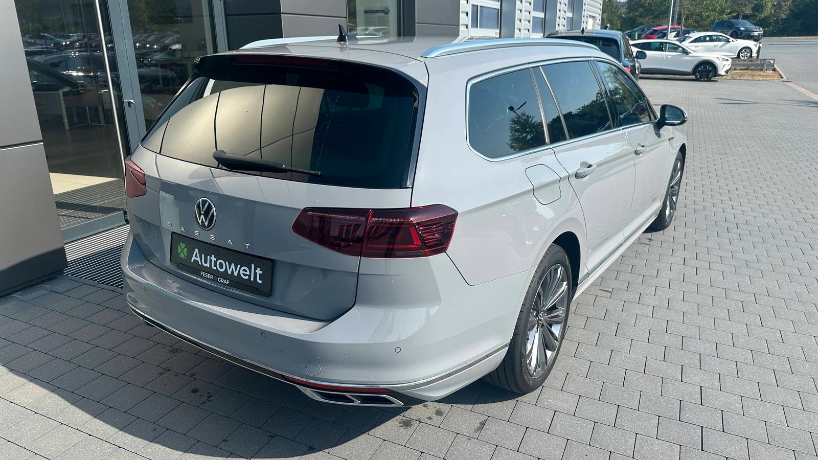 Volkswagen Passat 2.0 TDI R Line AHK STHZ VIRT 18", миниатюра 8