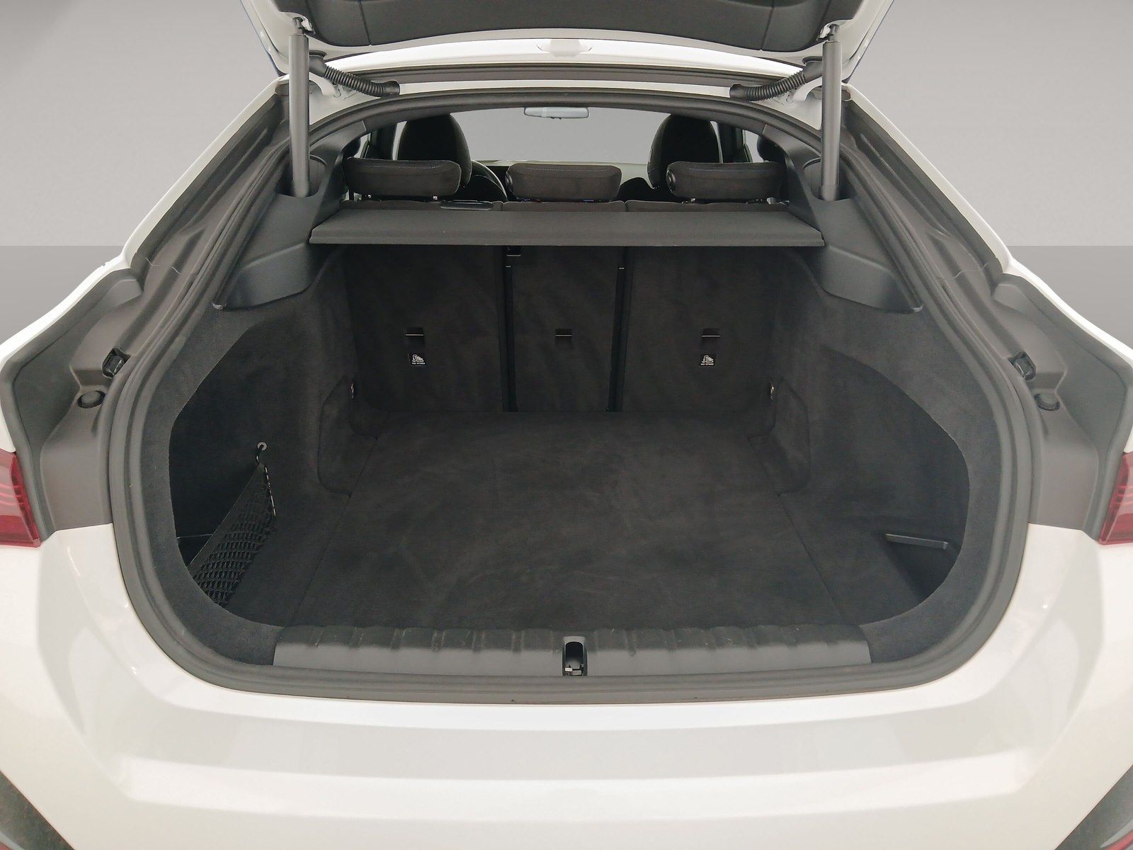 BMW i4 - Bild 13